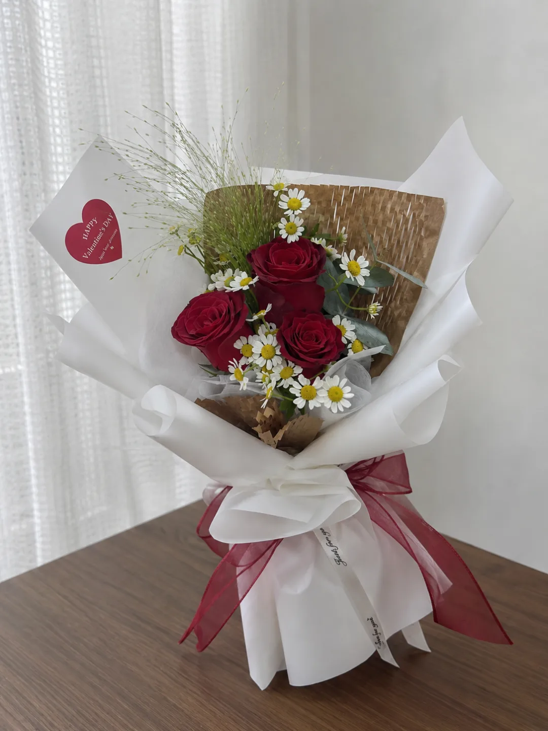 Red Rose & Daisy Bouquet